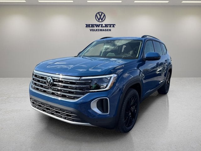 2026 Volkswagen Atlas 2.0T SE w/Technology and Panoramic Sunroof Package