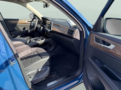 2026 Volkswagen Atlas 2.0T SE w/Technology and Panoramic Sunroof Package