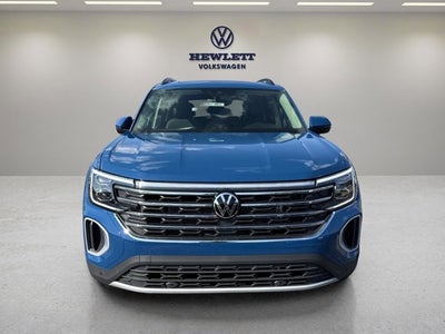 2026 Volkswagen Atlas 2.0T SE w/Technology and Panoramic Sunroof Package