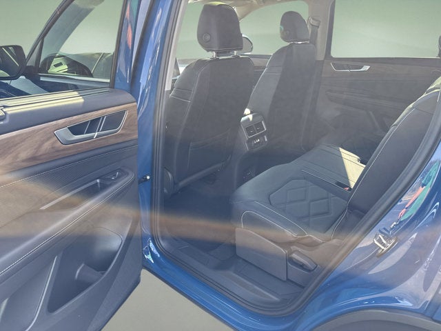 2026 Volkswagen Atlas 2.0T SE w/Technology and Panoramic Sunroof Package