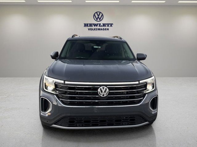 2026 Volkswagen Atlas 2.0T SE w/Technology and Panoramic Sunroof Package