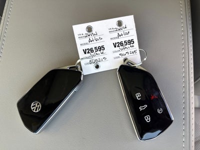 2026 Volkswagen Atlas 2.0T SE w/Technology and Panoramic Sunroof Package