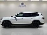 2026 Volkswagen Atlas 2.0T SE w/Technology and Panoramic Sunroof Package