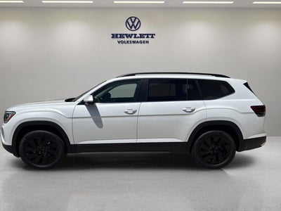 2026 Volkswagen Atlas 2.0T SE w/Technology and Panoramic Sunroof Package