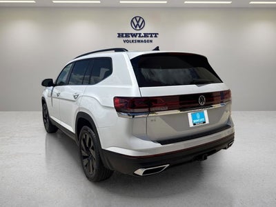 2026 Volkswagen Atlas 2.0T SE w/Technology and Panoramic Sunroof Package