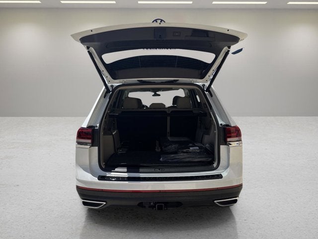 2026 Volkswagen Atlas 2.0T SE w/Technology and Panoramic Sunroof Package