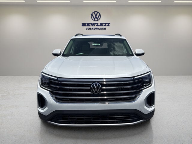 2026 Volkswagen Atlas 2.0T SE w/Technology and Panoramic Sunroof Package