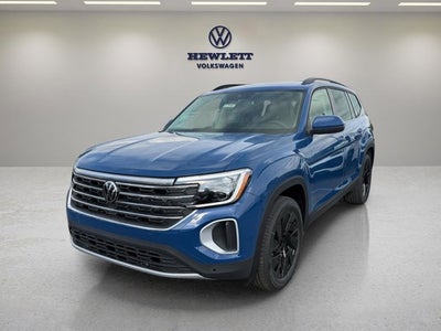 2026 Volkswagen Atlas 2.0T SE w/Technology with Captain's Chairs and Panoramic Sunroof Package