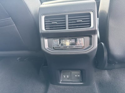 2026 Volkswagen Atlas 2.0T SE w/Technology with Captain's Chairs and Panoramic Sunroof Package