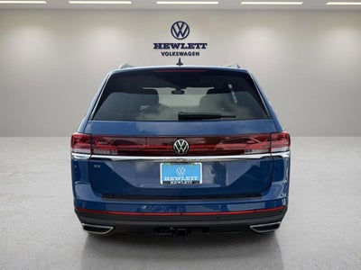 2026 Volkswagen Atlas 2.0T SE w/Technology with Captain's Chairs and Panoramic Sunroof Package