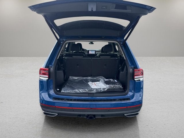 2026 Volkswagen Atlas 2.0T SE w/Technology with Captain's Chairs and Panoramic Sunroof Package