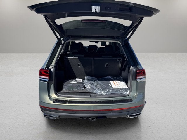 2026 Volkswagen Atlas 2.0T SE w/Technology and Panoramic Sunroof Package