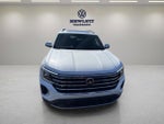 2026 Volkswagen Atlas 2.0T SE w/Technology with Captain's Chairs and Panoramic Sunroof Package