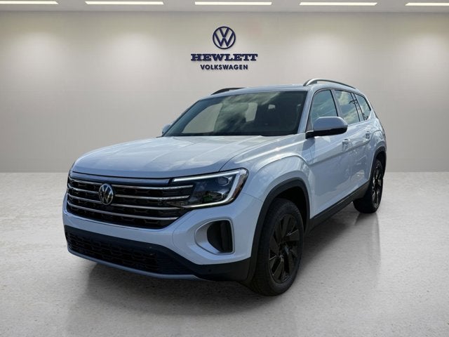 2026 Volkswagen Atlas 2.0T SE w/Technology with Captain's Chairs and Panoramic Sunroof Package
