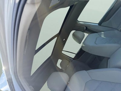 2026 Volkswagen Atlas 2.0T SE w/Technology with Captain's Chairs and Panoramic Sunroof Package