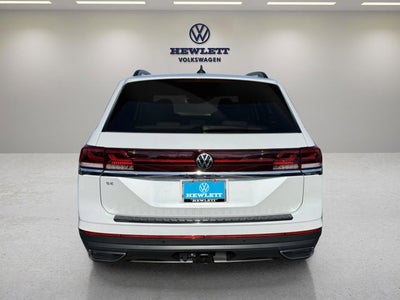 2026 Volkswagen Atlas 2.0T SE w/Technology with Captain's Chairs and Panoramic Sunroof Package
