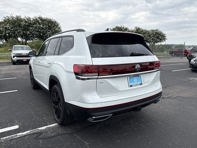 2026 Volkswagen Atlas 2.0T SE w/Technology and Panoramic Sunroof Package