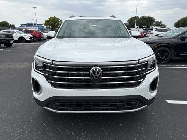 2026 Volkswagen Atlas 2.0T SE w/Technology and Panoramic Sunroof Package