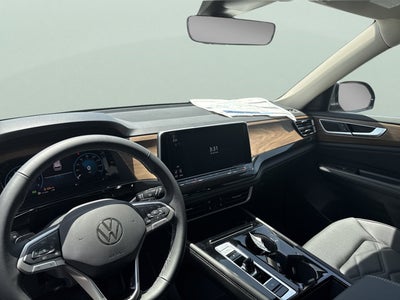 2026 Volkswagen Atlas 2.0T SE w/Technology with Captain's Chairs and Panoramic Sunroof Package