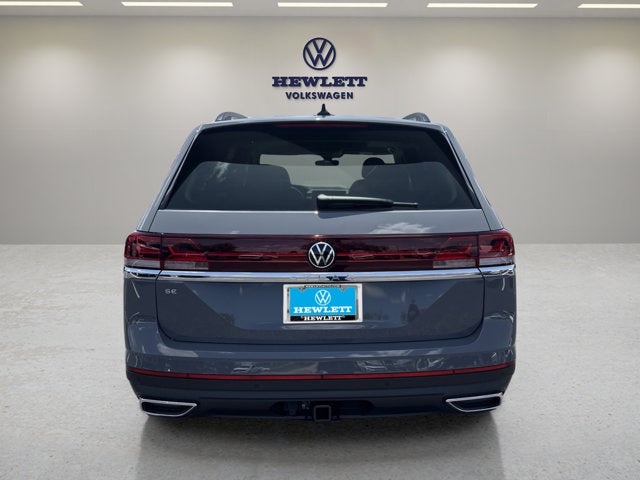 2026 Volkswagen Atlas 2.0T SE w/Technology with Captain's Chairs and Panoramic Sunroof Package