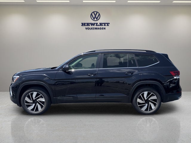 2026 Volkswagen Atlas 2.0T SE w/Technology and Panoramic Sunroof Package