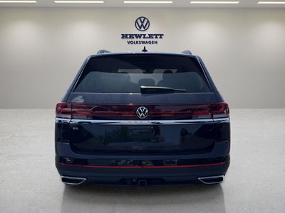 2026 Volkswagen Atlas 2.0T SE w/Technology and Panoramic Sunroof Package