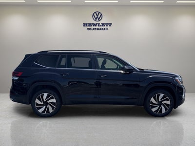 2026 Volkswagen Atlas 2.0T SE w/Technology and Panoramic Sunroof Package