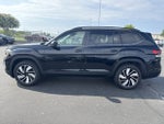 2026 Volkswagen Atlas 2.0T SE w/Technology and Panoramic Sunroof Package