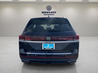 2026 Volkswagen Atlas 2.0T SE w/Technology and Panoramic Sunroof Package