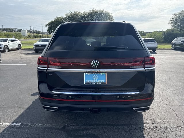 2026 Volkswagen Atlas 2.0T SE w/Technology and Panoramic Sunroof Package