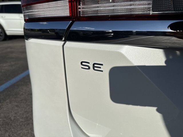 2026 Volkswagen Atlas 2.0T SE w/Technology with Captain's Chairs and Panoramic Sunroof Package