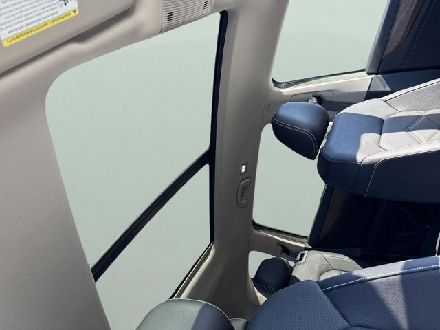 2026 Volkswagen Atlas 2.0T SE w/Technology and Panoramic Sunroof Package