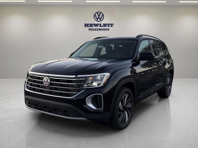 2026 Volkswagen Atlas 2.0T SE w/Technology with Captain's Chairs and Panoramic Sunroof Package