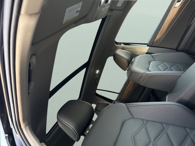 2026 Volkswagen Atlas 2.0T SE w/Technology with Captain's Chairs and Panoramic Sunroof Package