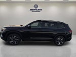 2026 Volkswagen Atlas 2.0T SE w/Technology with Captain's Chairs and Panoramic Sunroof Package