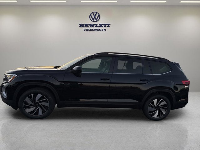 2026 Volkswagen Atlas 2.0T SE w/Technology with Captain's Chairs and Panoramic Sunroof Package