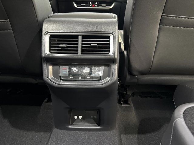 2026 Volkswagen Atlas 2.0T SE w/Technology with Captain's Chairs and Panoramic Sunroof Package