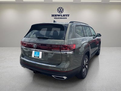 2026 Volkswagen Atlas 2.0T SE w/Technology and Panoramic Sunroof Package
