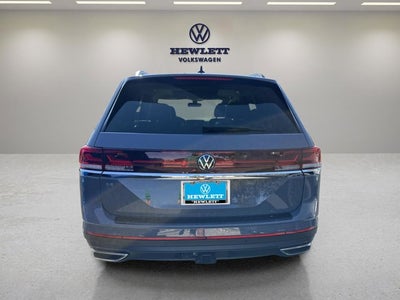 2026 Volkswagen Atlas 2.0T SE w/Technology with Captain's Chairs and Panoramic Sunroof Package