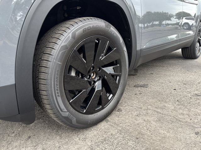 2026 Volkswagen Atlas 2.0T SE w/Technology and Panoramic Sunroof Package