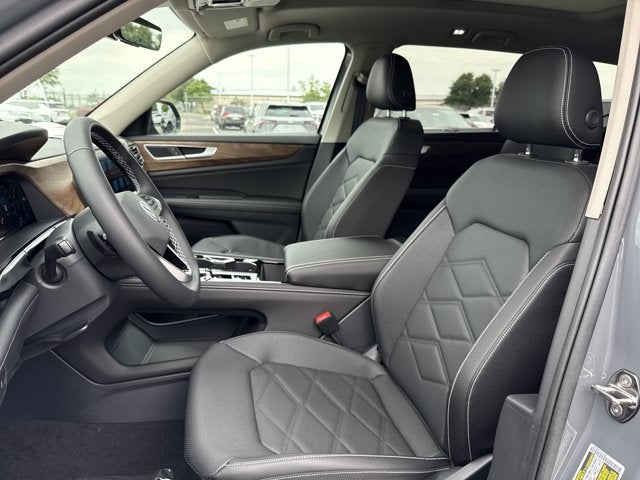 2026 Volkswagen Atlas 2.0T SE w/Technology and Panoramic Sunroof Package