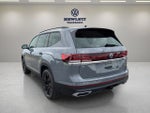 2026 Volkswagen Atlas 2.0T SE w/Technology and Panoramic Sunroof Package