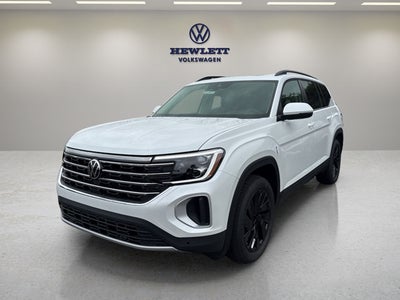 2026 Volkswagen Atlas 2.0T SE w/Technology and Panoramic Sunroof Package