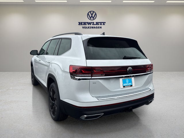 2026 Volkswagen Atlas 2.0T SE w/Technology and Panoramic Sunroof Package