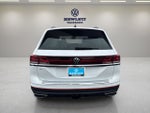 2026 Volkswagen Atlas 2.0T SE w/Technology and Panoramic Sunroof Package