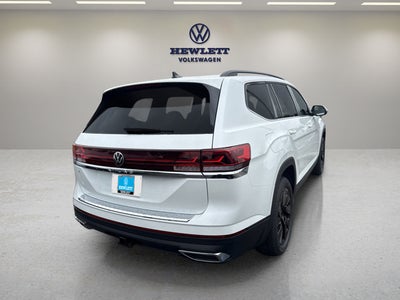 2026 Volkswagen Atlas 2.0T SE w/Technology and Panoramic Sunroof Package