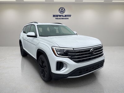 2026 Volkswagen Atlas 2.0T SE w/Technology and Panoramic Sunroof Package