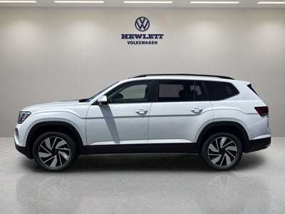 2026 Volkswagen Atlas 2.0T SE w/Technology and Panoramic Sunroof Package