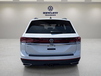 2026 Volkswagen Atlas 2.0T SE w/Technology and Panoramic Sunroof Package