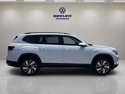 2026 Volkswagen Atlas 2.0T SE w/Technology and Panoramic Sunroof Package